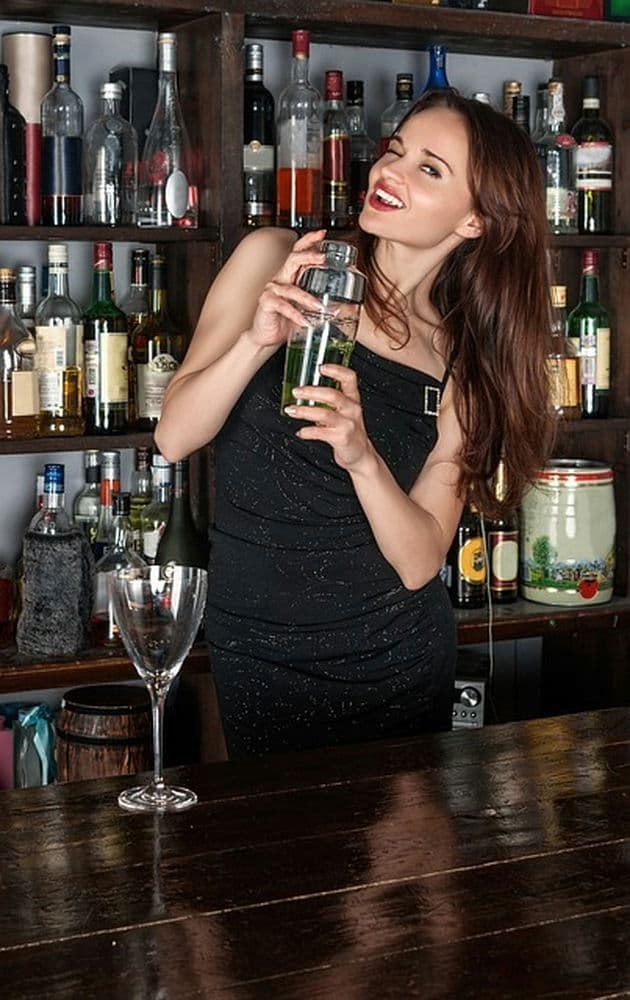 Fort Worth's Thriving Nightlife: A Haven for Bartenders
